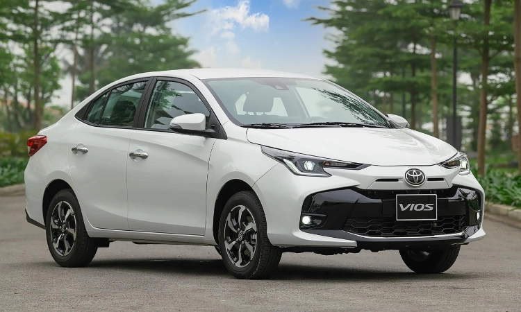 đổi xe vios 2024 màu trắng