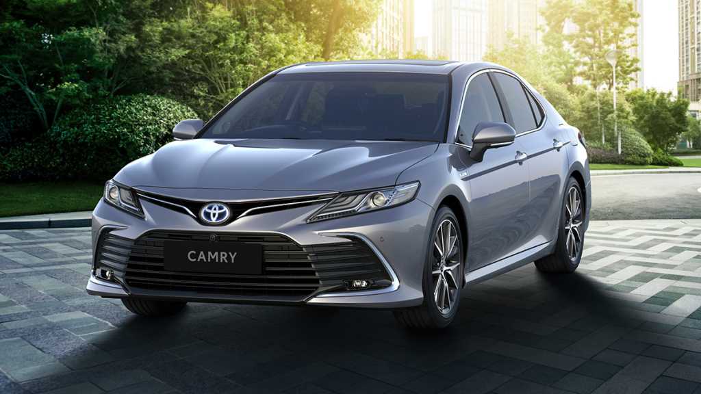 Toyota Camry xe hybrid màu đen