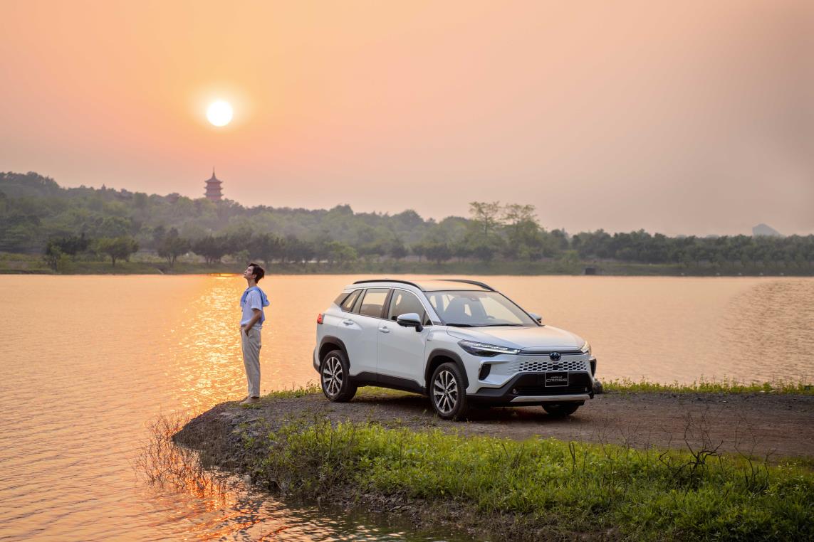 Xe Toyota Corolla Cross 2023