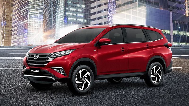 thân xe Toyota Rush 2022 màu đỏ