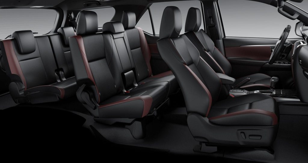 nội thất ghế ngồi xe Fortuner 2024