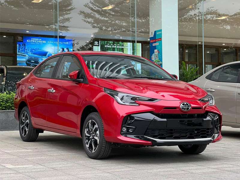 xe Vios màu đỏ giá 600 triệu đổ lại
